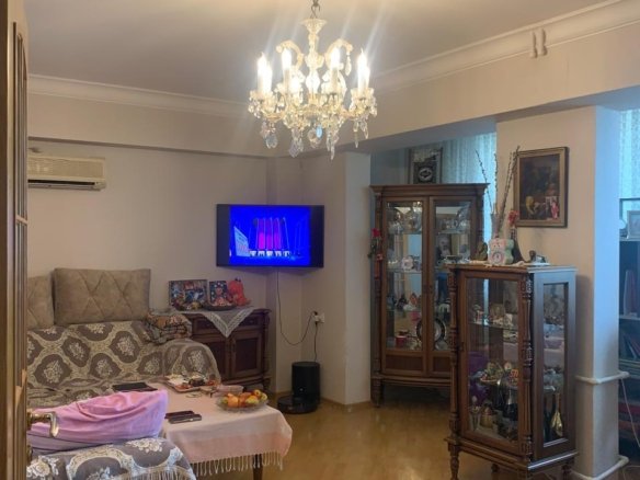 Milli Məclisin arxasında eksperimental layihəli 3 otaqlı