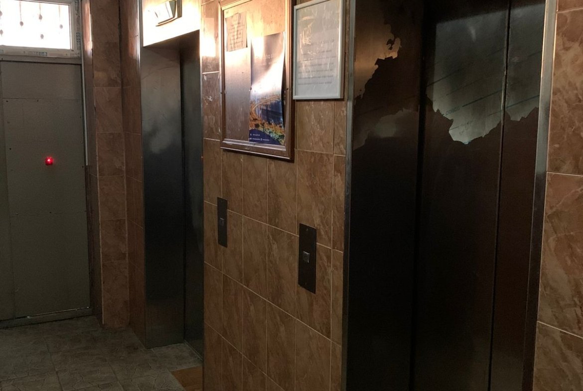 İnşaatçılar m.st yanı 2 otaqlı yeni tikili satılır