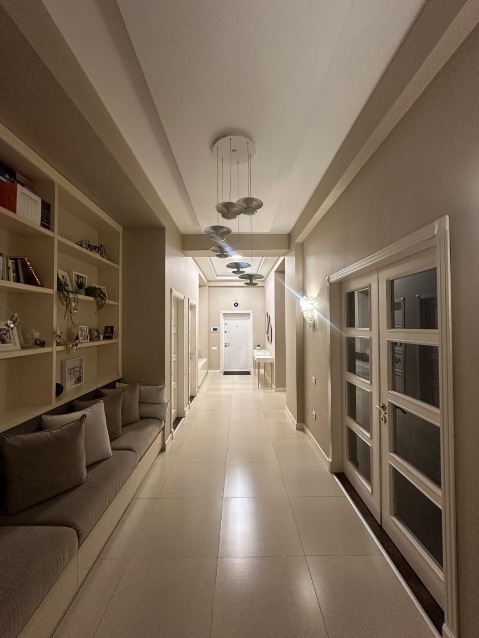 NIzami metrosun yaxin 5 otaqli yeni tikili satılır