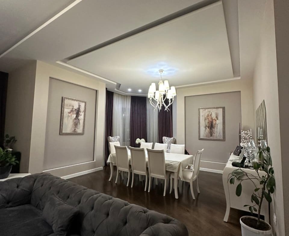 NIzami metrosun yaxin 5 otaqli yeni tikili satılır