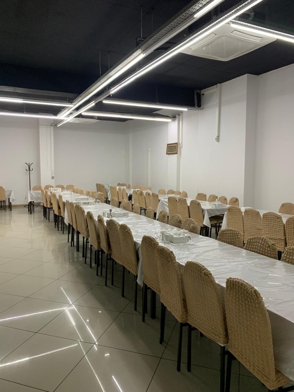 Ehmedlide merasim evi satilir