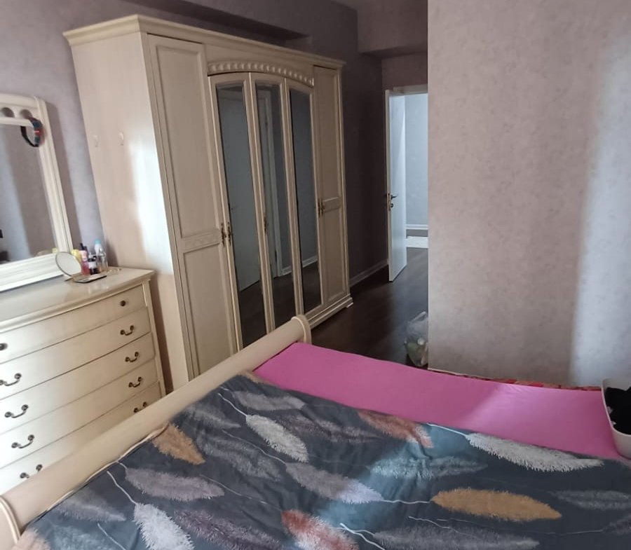 Elmlerde yeni tikili, 4 otaqli satilir