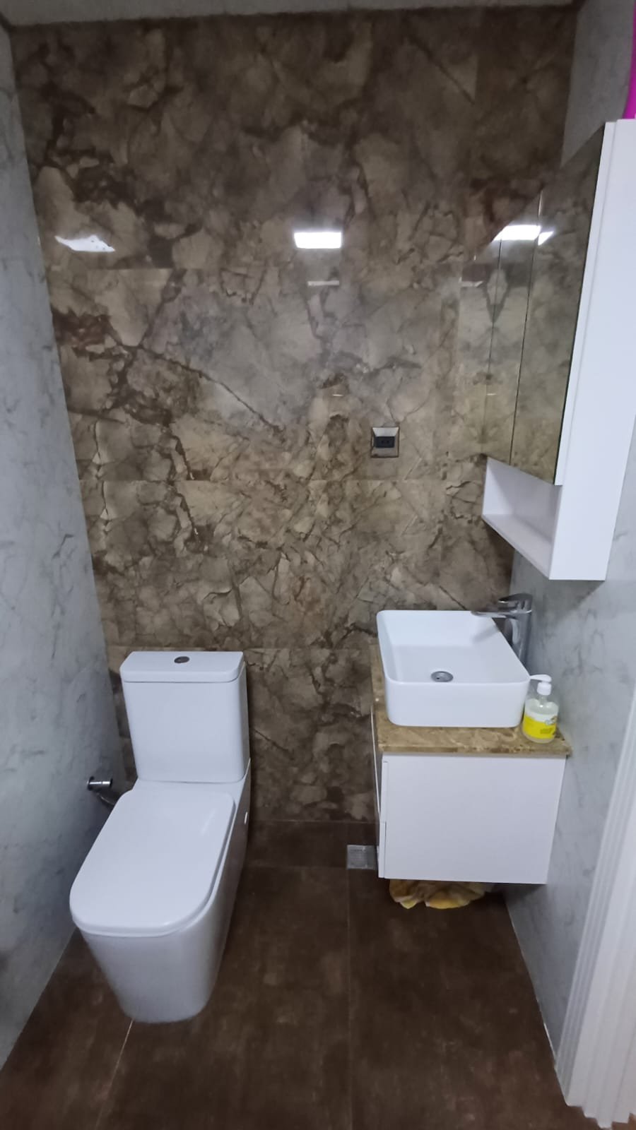 Elmlerde yeni tikili, 4 otaqli satilir