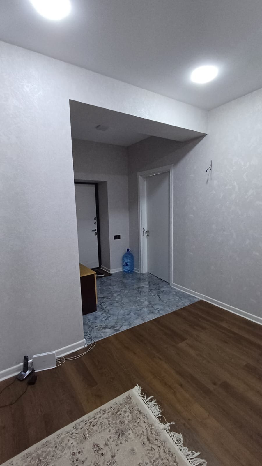 Elmlerde yeni tikili, 4 otaqli satilir