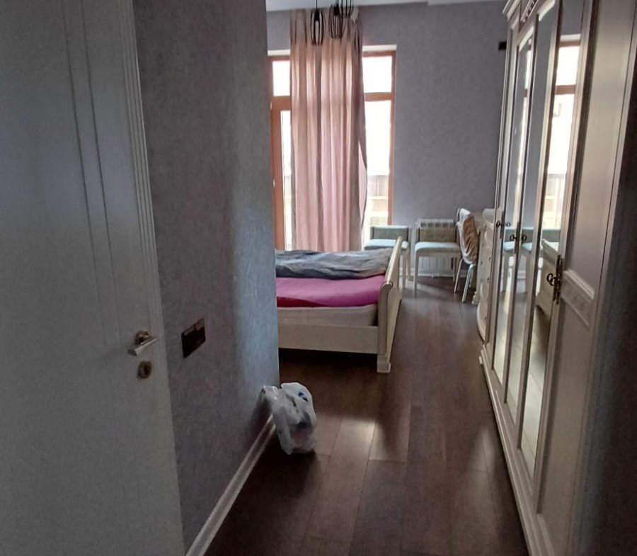Elmlerde yeni tikili, 4 otaqli satilir