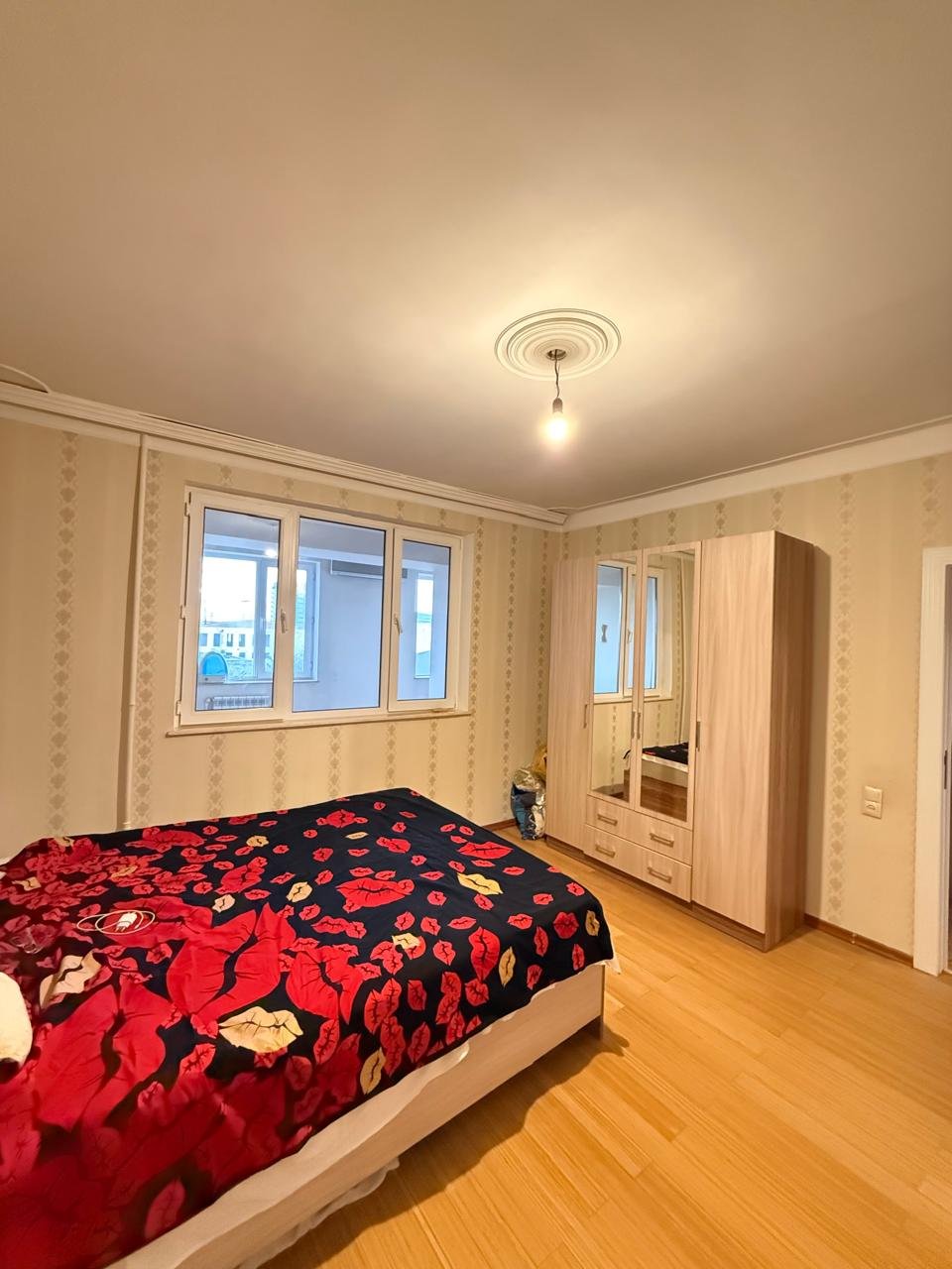Elmler ipotekaya yararli leninqrad 4 otaq satilir