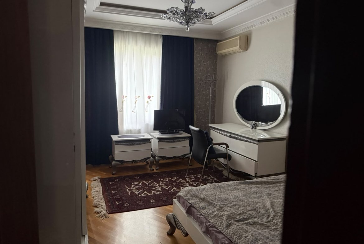 Zorge parkinin yani 4 otaqli kiraye