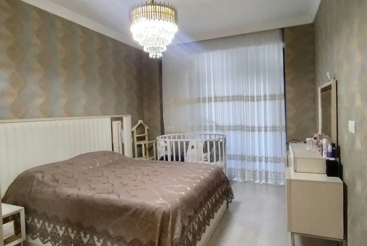 Grand Hayatda 3 otaqlı qaraj daxil satilir