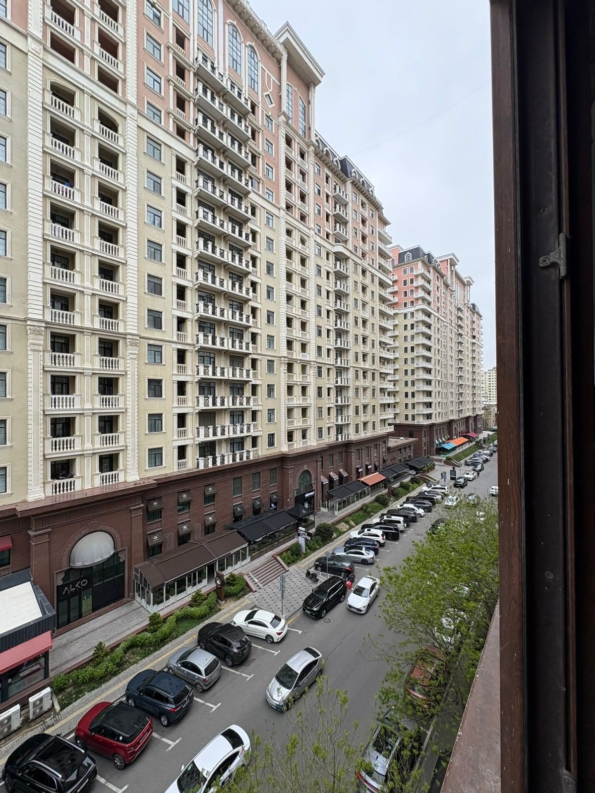 Elmlərdə 4 otaqlı ipotekaya yararlı kohne tikili satilir