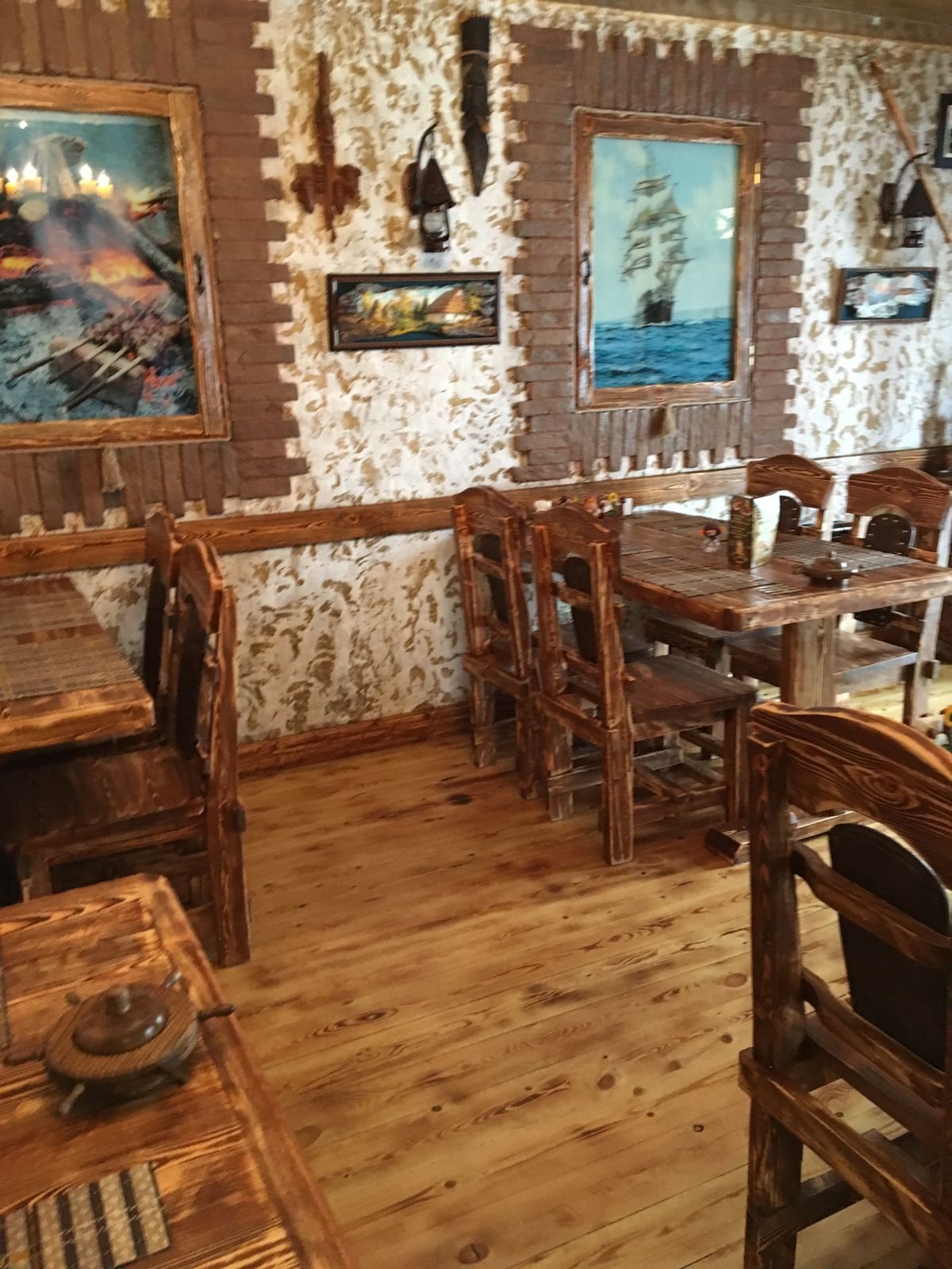 Elmlərdə pub-restoran satılır