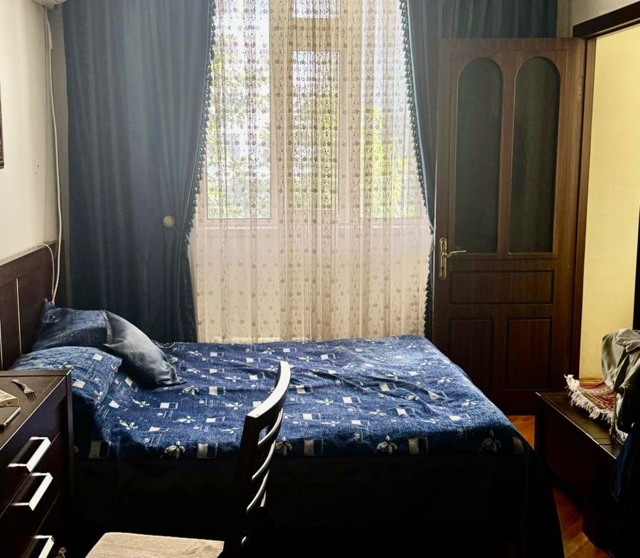 Qutqaşınlı ipotekaya yararlı 3 otaq köhnə tikili satilir