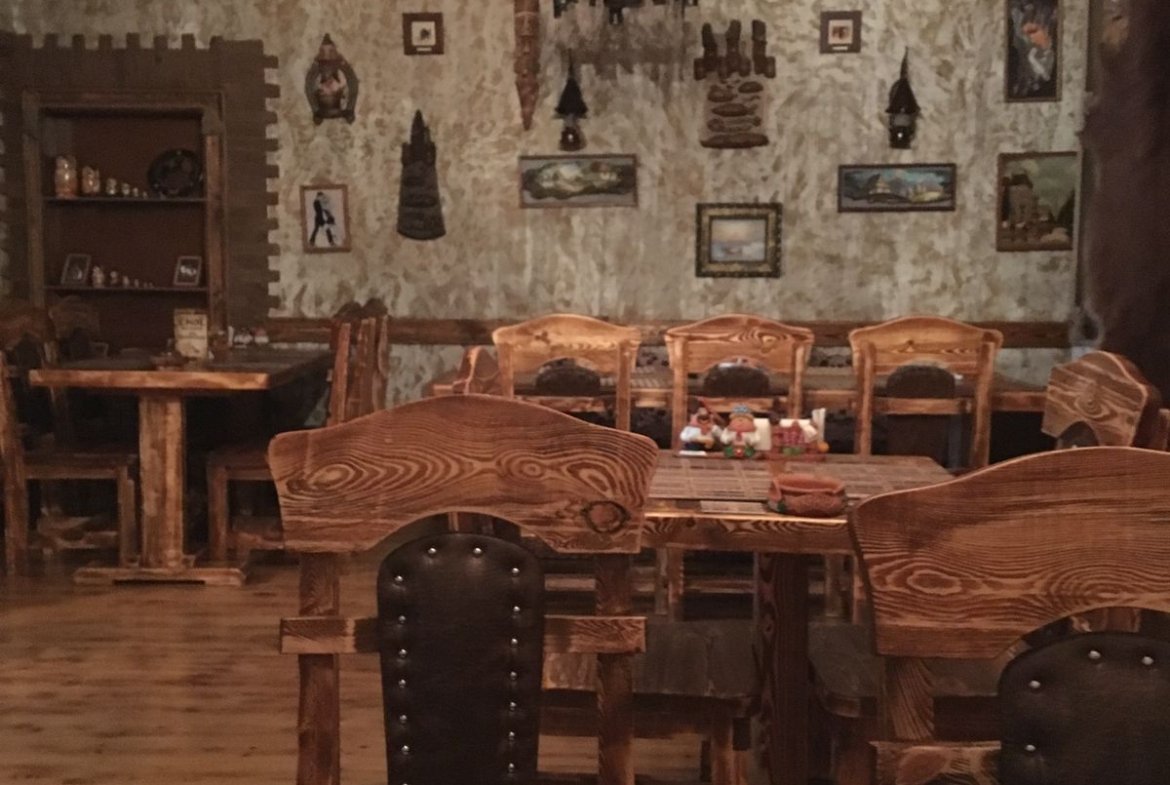 Elmlərdə pub-restoran satılır