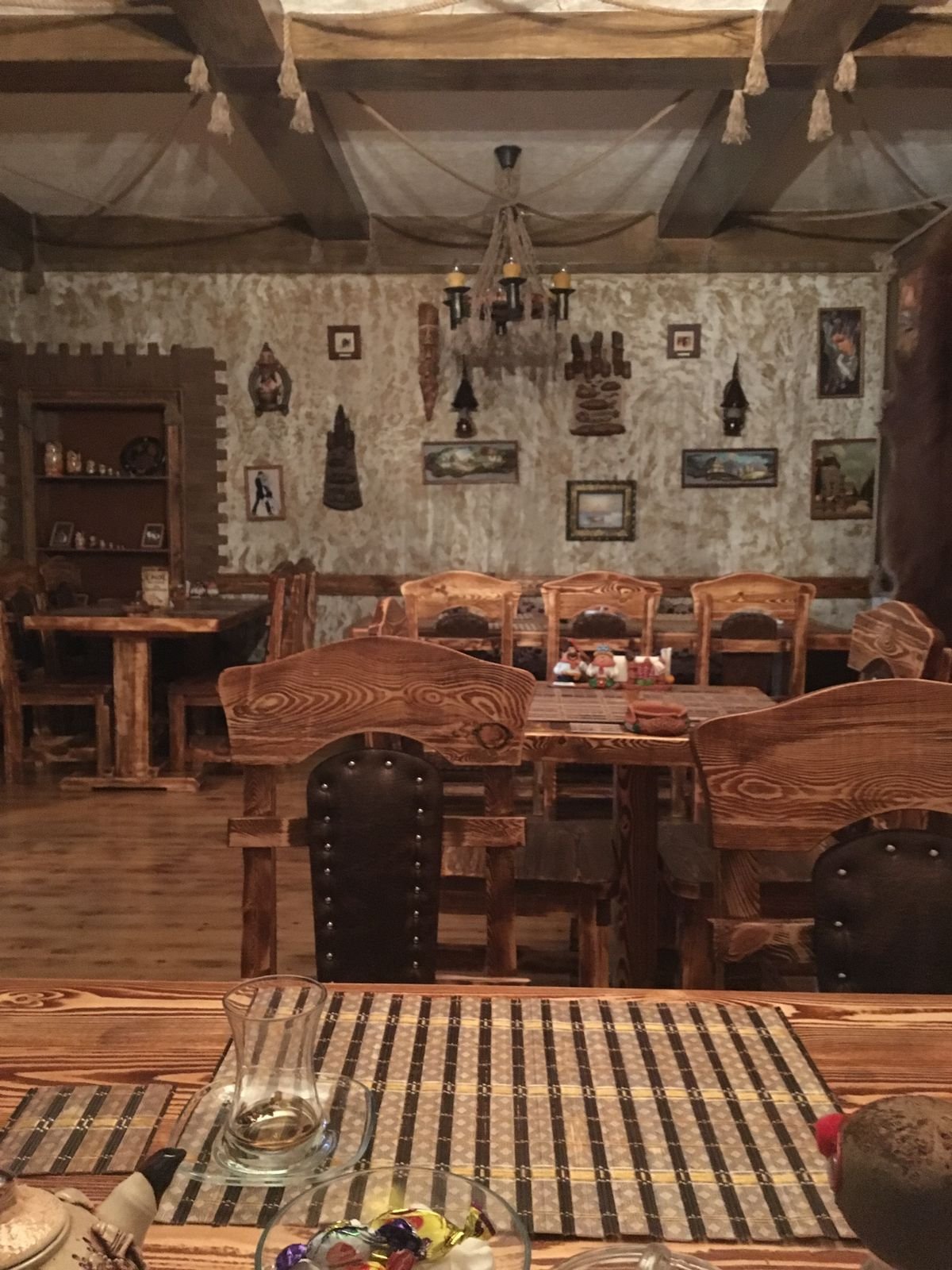 Elmlərdə pub-restoran satılır