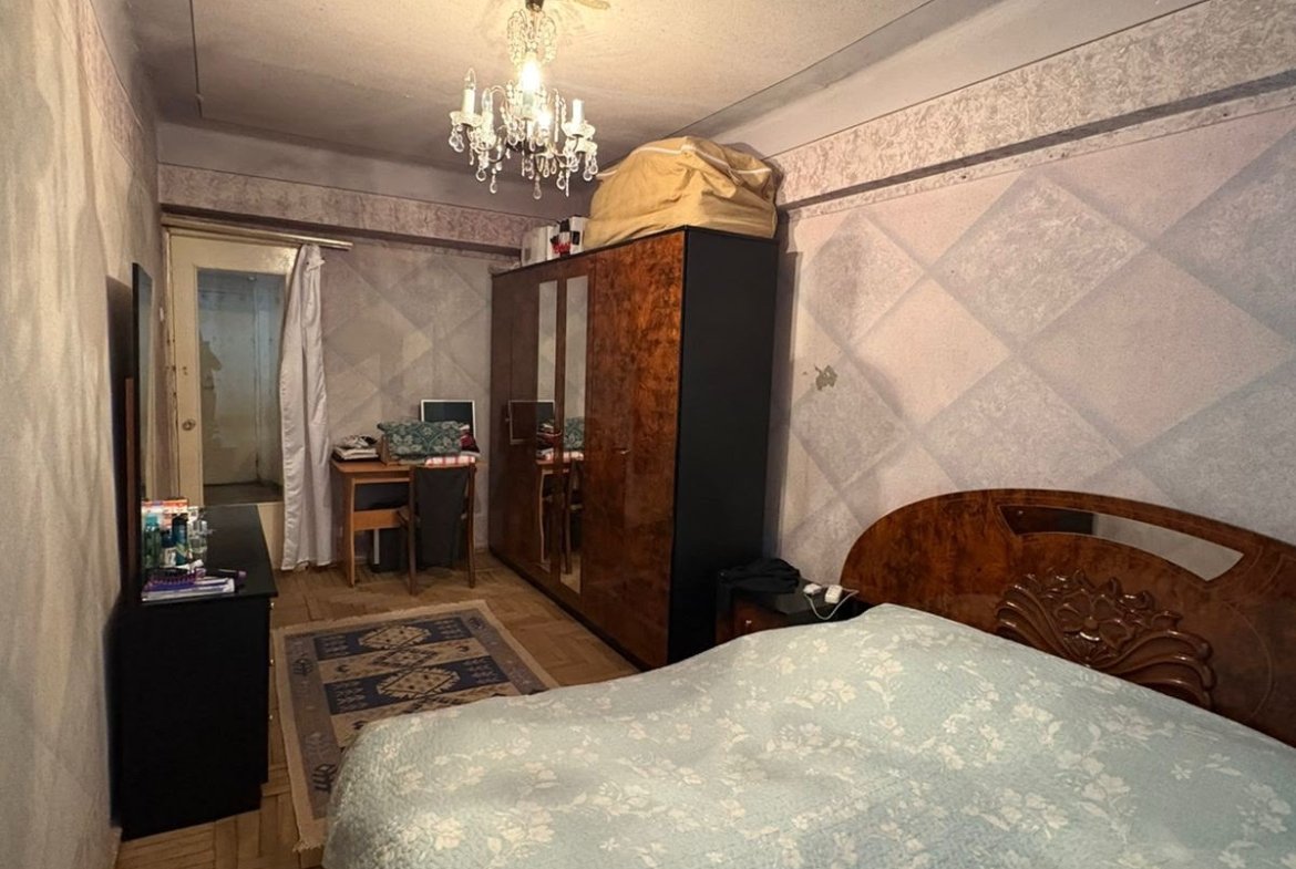 Elmlərdə 4 otaqlı ipotekaya yararlı kohne tikili satilir