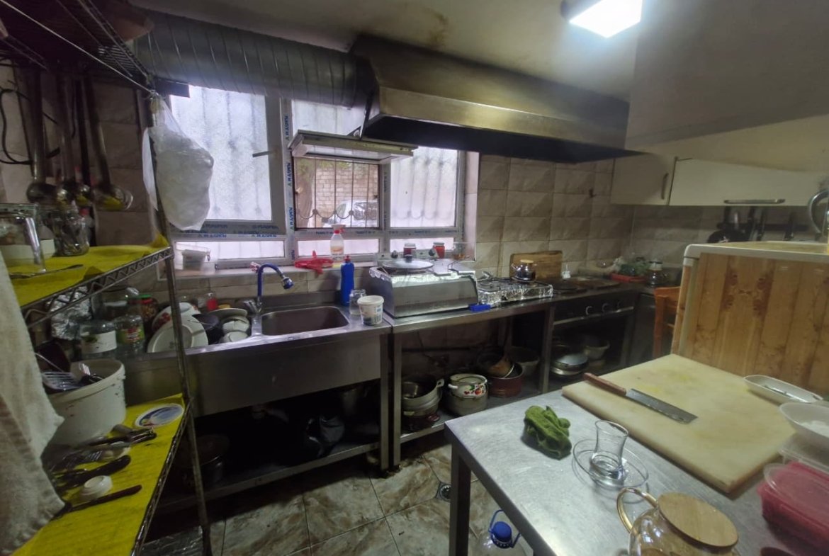 Elmlərdə pub-restoran satılır